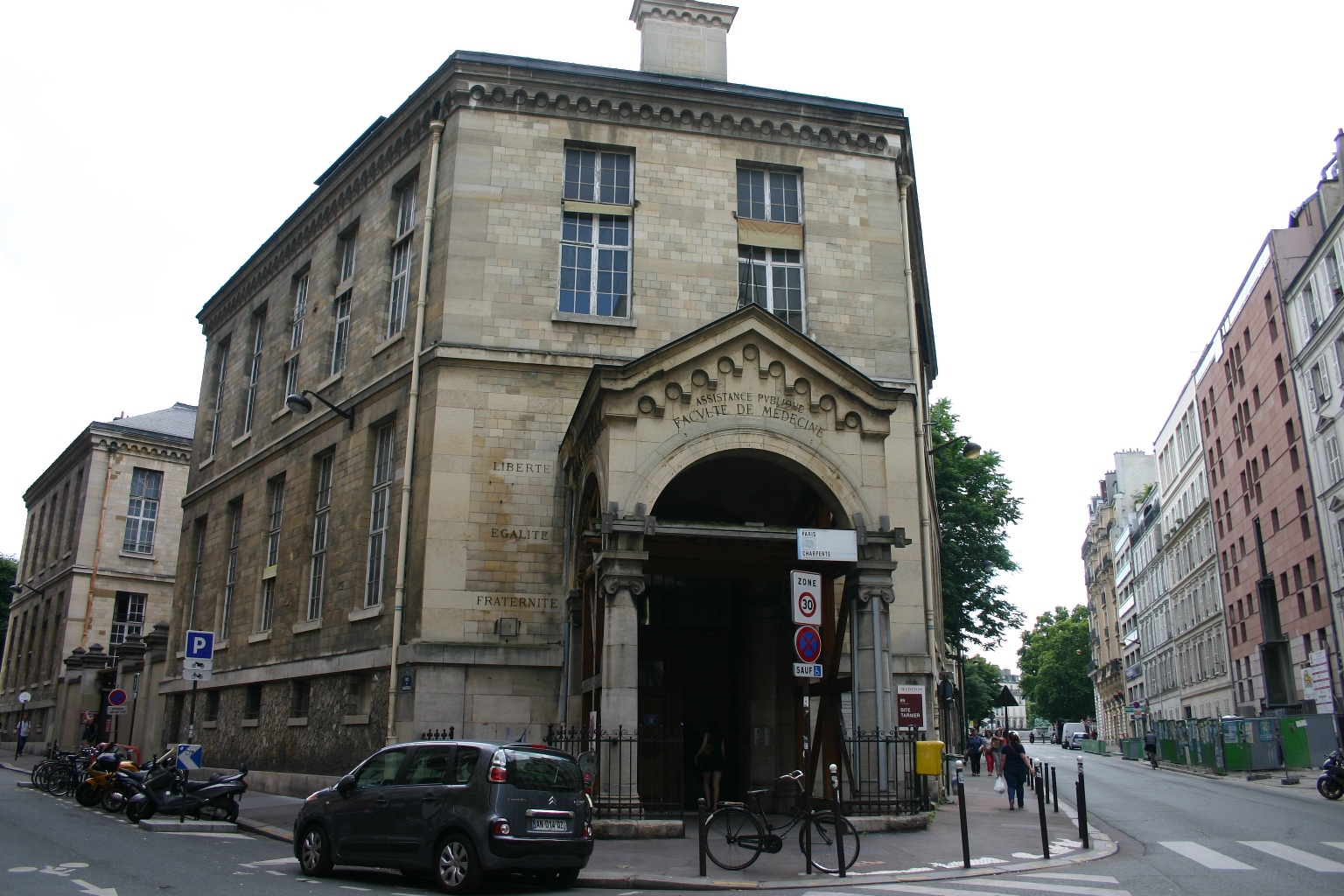 Stéphane Tarnier's monument, Paris (5).JPG